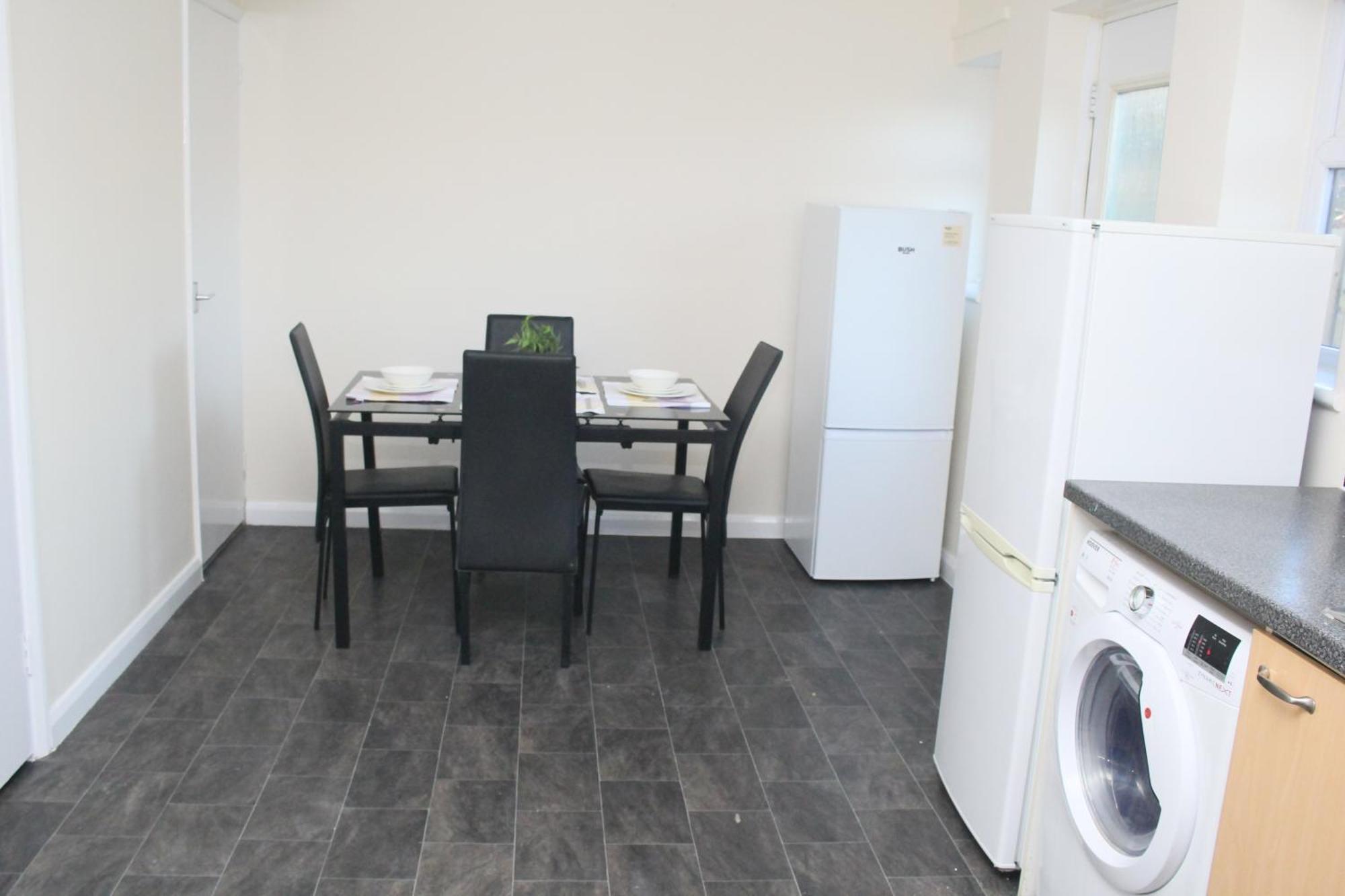Contractor'S Haven- 4-Bedroom House With Free Parking, Super Fast Wifi, Fran Properties In Aylesbury, Pets Are Welcome! Aylesbury  Zewnętrze zdjęcie