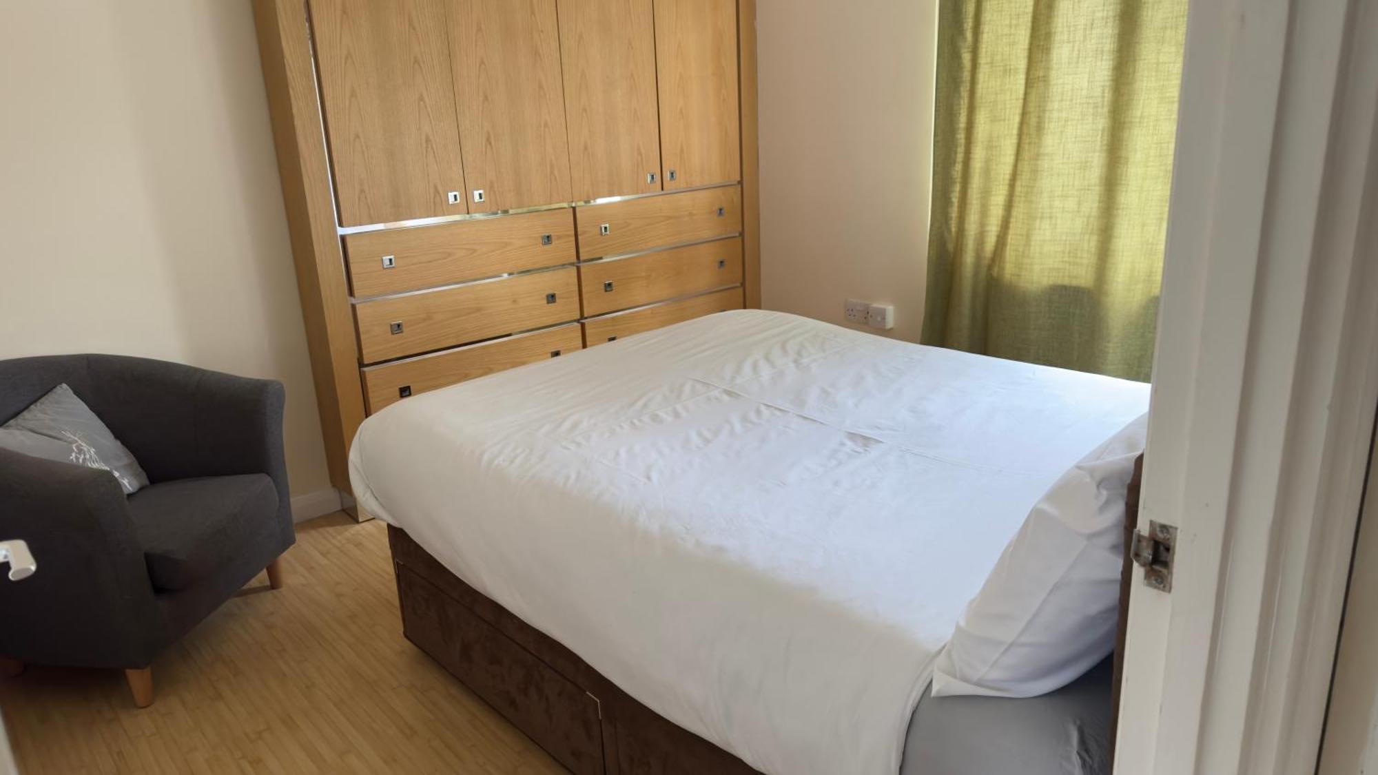 Contractor'S Haven- 4-Bedroom House With Free Parking, Super Fast Wifi, Fran Properties In Aylesbury, Pets Are Welcome! Aylesbury  Zewnętrze zdjęcie